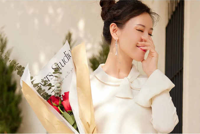 YAOLY姚領(lǐng)丨風(fēng)衣里 人間溫柔值得