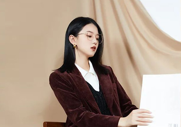 YAOLY姚領(lǐng)丨了不起的時(shí)尚“教科書”